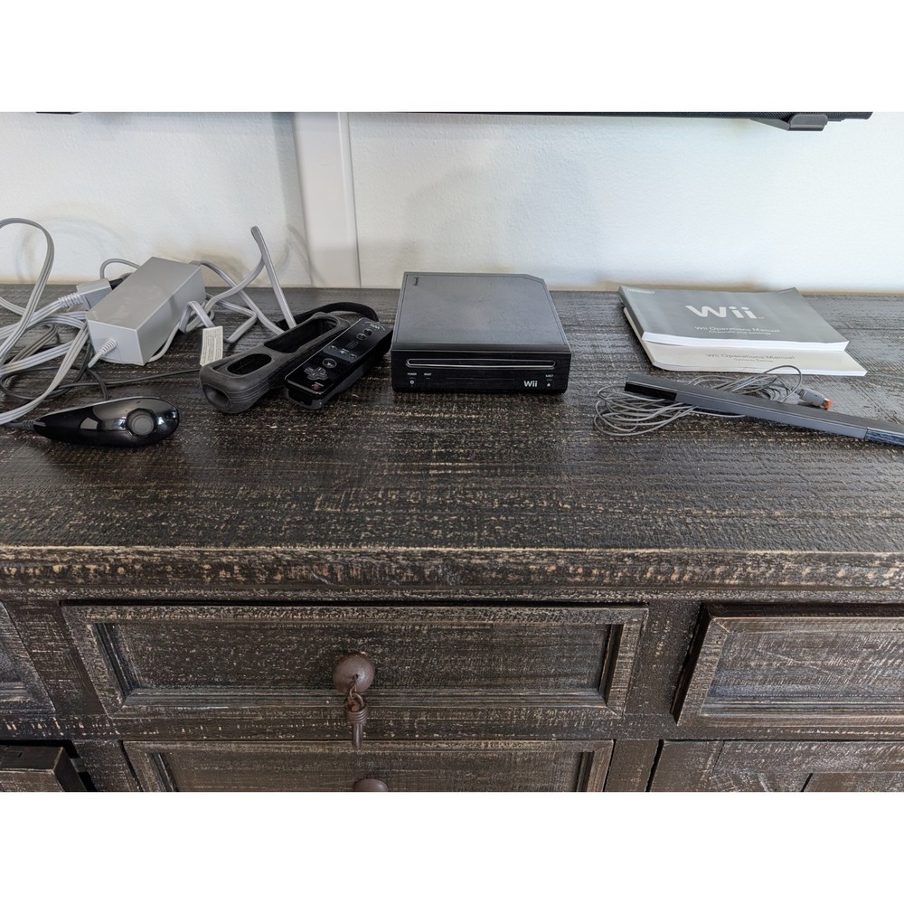 Nintendo Wii Black RVL-101 Model Console Tested Working With Controller & Manual